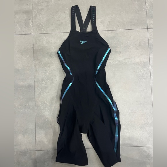 Speedo LZR racer X size 25 open back - Picture 2 of 4